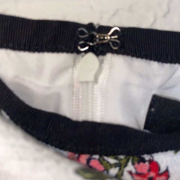 Ann Taylor Womens Floral Straight Pencil Skirt Size 0 NWOT - Picture 9 of 14